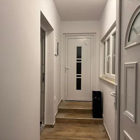 Marta - Free Parking! Apartman *