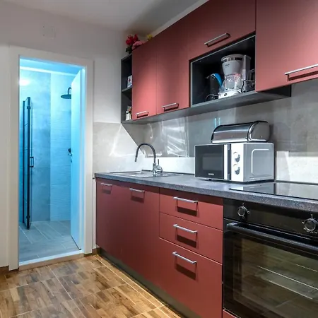 Apartment Marta - Free Parking! Split