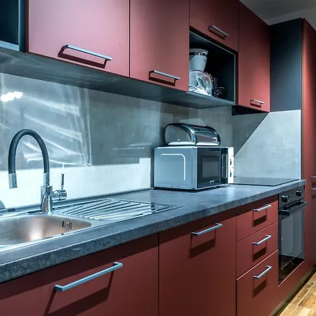 Apartment Marta - Free Parking! Split