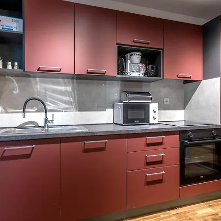 Marta - Free Parking! Apartman *