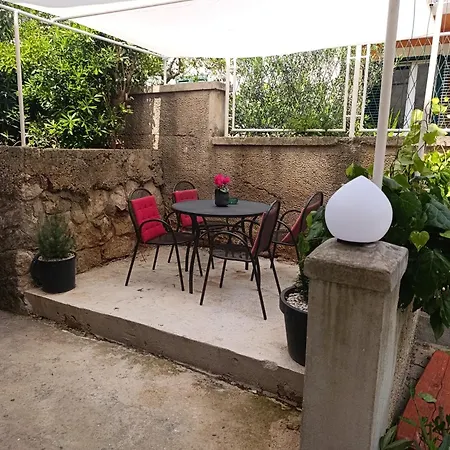 Marta - Free Parking! Apartman